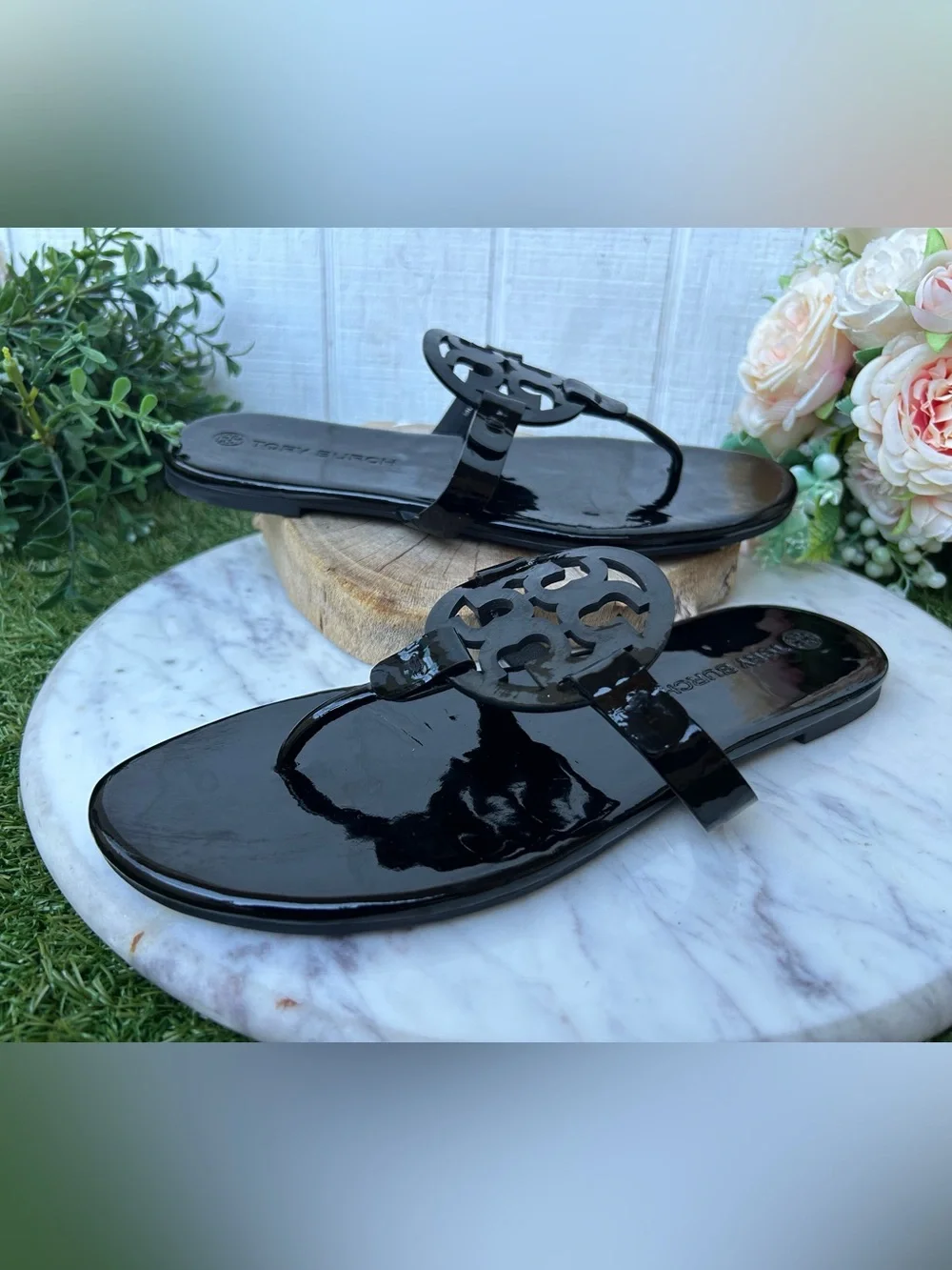 Tory Burch Miller Black soft sandal patent leather Size 9 gently used